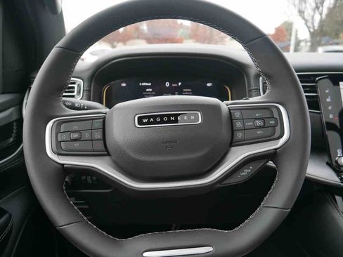 New 2025 Jeep Wagoneer L Series II w/ Convenience Group I AWD/4WD image 36