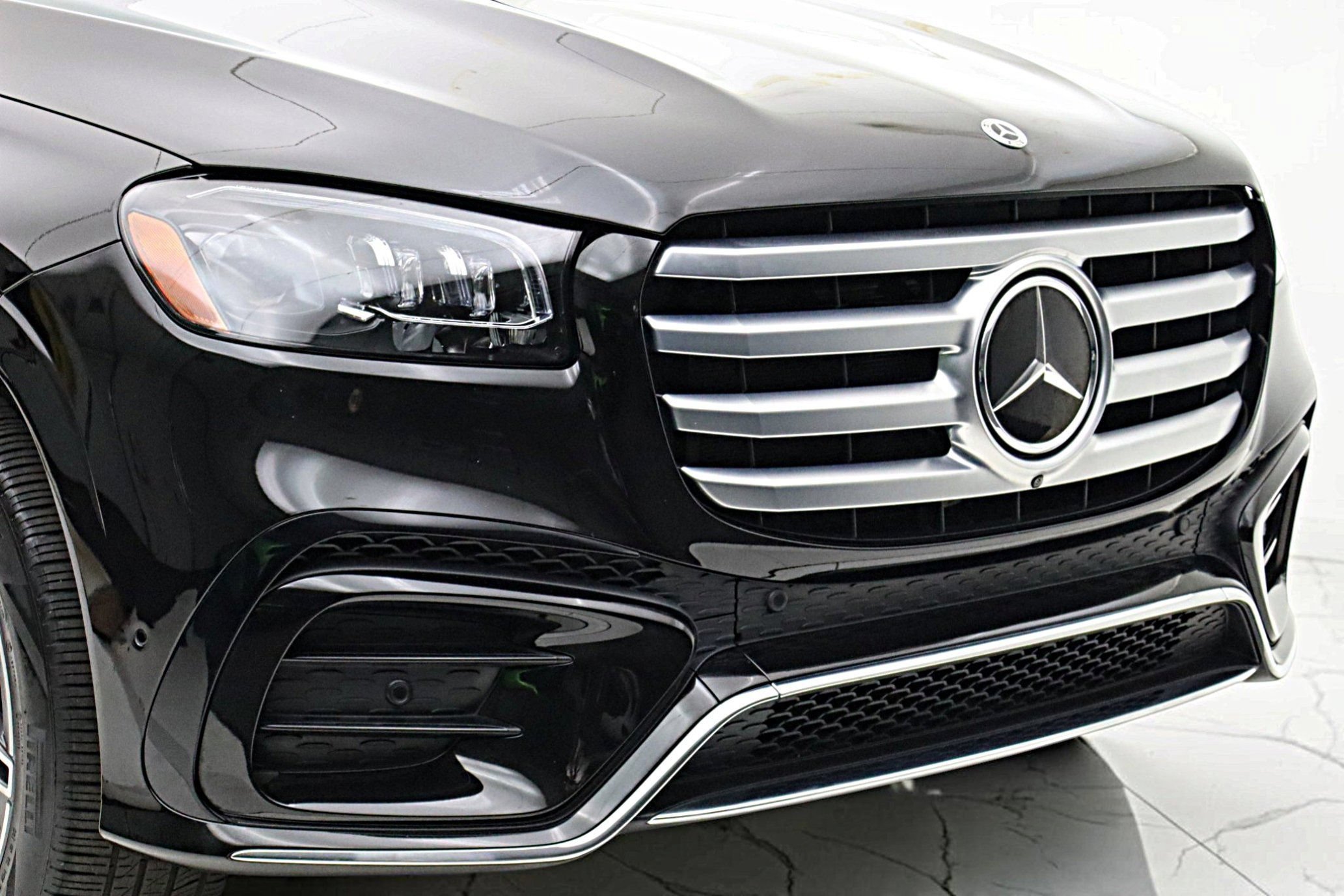 Used 2024 Mercedes-Benz GLS 450 4MATIC image 18