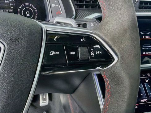 Used 2022 Audi RS 6 AWD/4WD image 13