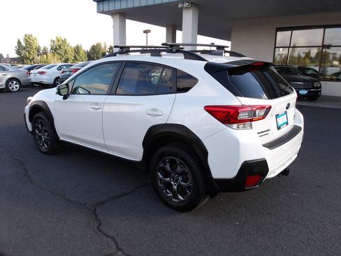 Used 2022 Subaru Crosstrek 2.5i Sport w/ Moonroof Package image 3