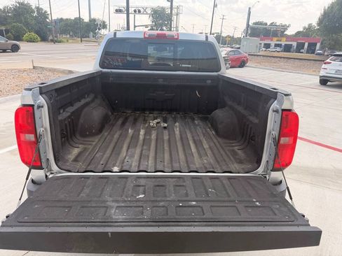 Used 2016 Chevrolet Colorado Z71 AWD/4WD image 5
