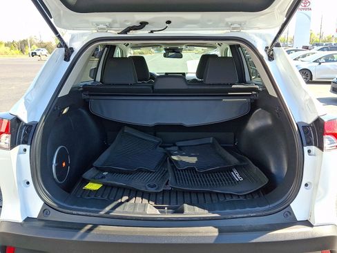 Used 2023 Toyota Corolla Cross LE w/ Moonroof Package image 30