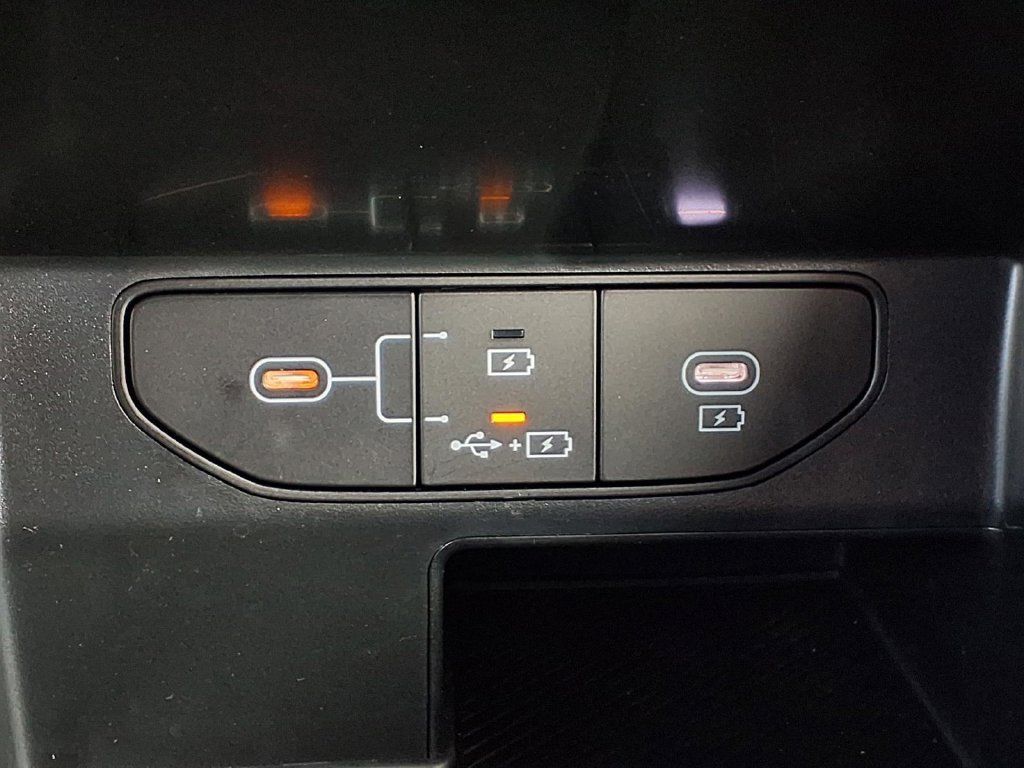 Used 2026 Kia Sorento LX FWD image 5
