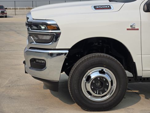 New 2027 RAM 3500 Tradesman w/ Chrome Appearance Group A AWD/4WD image 6