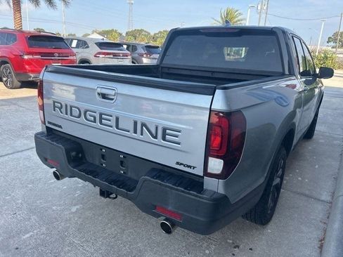 Used 2024 Honda Ridgeline Sport image 7