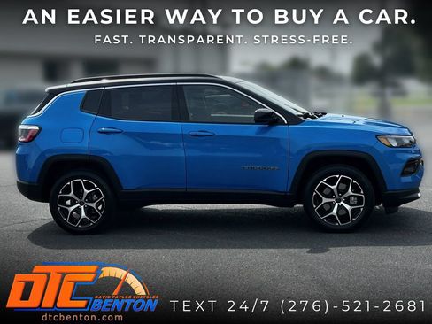 Used 2025 Jeep Compass Limited AWD/4WD image 4
