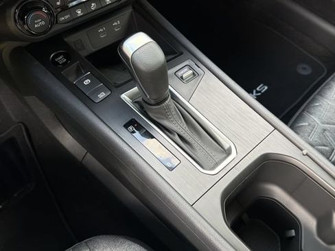 New 2026 Nissan Kicks SV w/ SV Premium Package FWD image 30