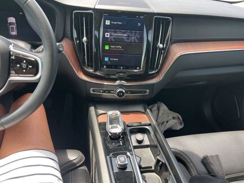 Used 2023 Volvo XC60 B5 Ultimate w/ Climate Package AWD/4WD image 19