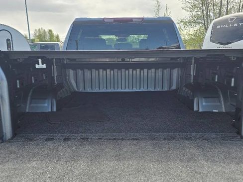 Used 2023 Chevrolet Silverado 1500 LT AWD/4WD image 6