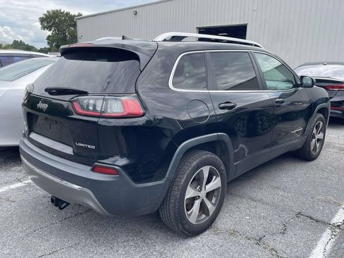 Used 2019 Jeep Cherokee Limited AWD/4WD image 2