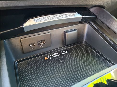 Used 2025 Buick Envision Sport Touring image 18