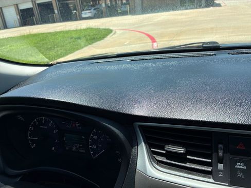 Used 2014 Nissan Sentra S FWD image 29