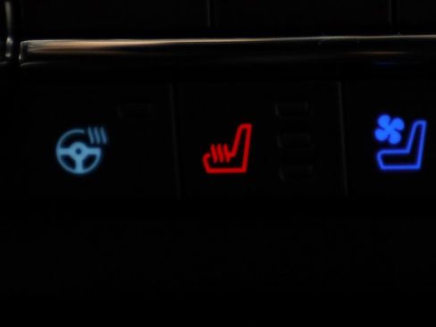 Used 2025 Ford F450 Platinum w/ FX4 Off-Road Package image 36