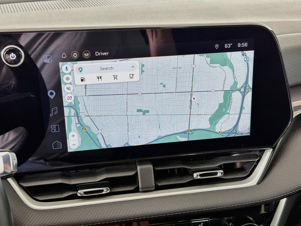 Used 2026 Chevrolet Equinox LT FWD image 35