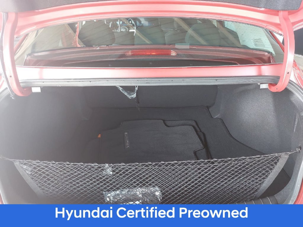 Certified 2025 Hyundai Elantra SEL FWD image 12