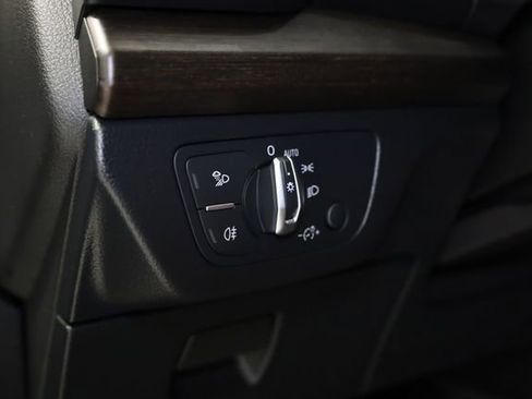 Used 2023 Audi Q5 2.0T Premium w/ Convenience Package image 14