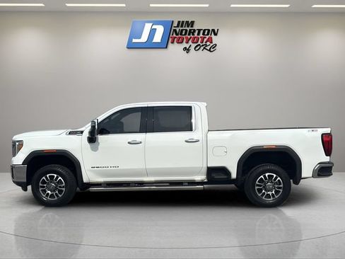 Used 2021 GMC Sierra 2500 SLT w/ X31 Off-Road Package AWD/4WD image 8
