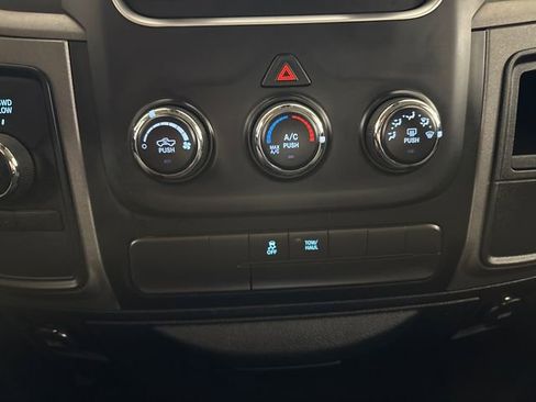 Used 2014 RAM 1500 Express image 34