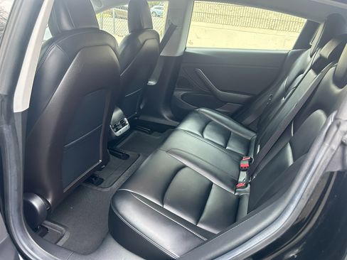 Used 2019 Tesla Model 3 Mid Range image 13
