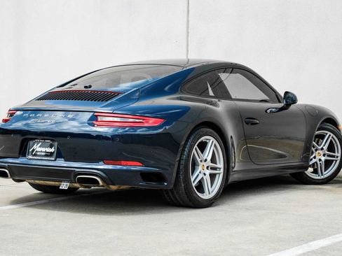 Used 2017 Porsche 911 Carrera RWD image 10