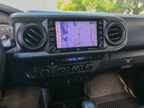 Used 2021 Toyota Tacoma TRD Sport w/ TRD Premium Sport Package AWD/4WD image 20