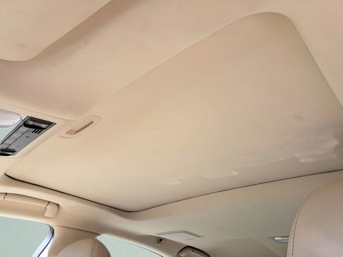 Used 2012 Lexus LS 460 AWD w/ Comfort Pkg image 16