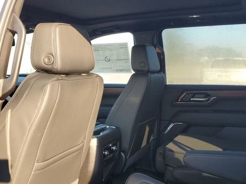 New 2026 GMC Yukon XL Denali w/ Sun & Power Step Package image 10