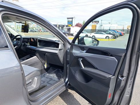 New 2026 Volkswagen Tiguan SE AWD/4WD image 27