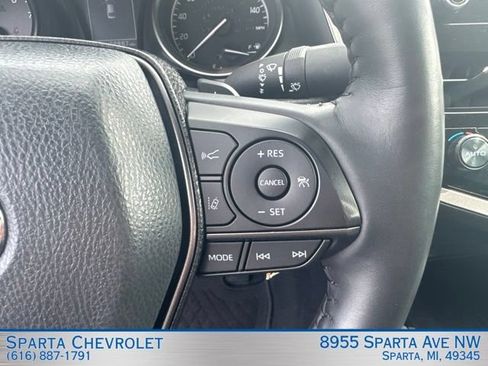 Used 2024 Toyota Camry SE FWD image 18