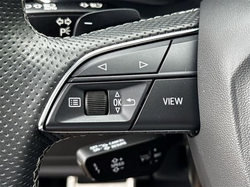 Used 2023 Audi SQ7 Prestige w/ Prestige Package image 23