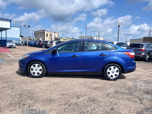 Used 2012 Ford Focus S FWD image 4
