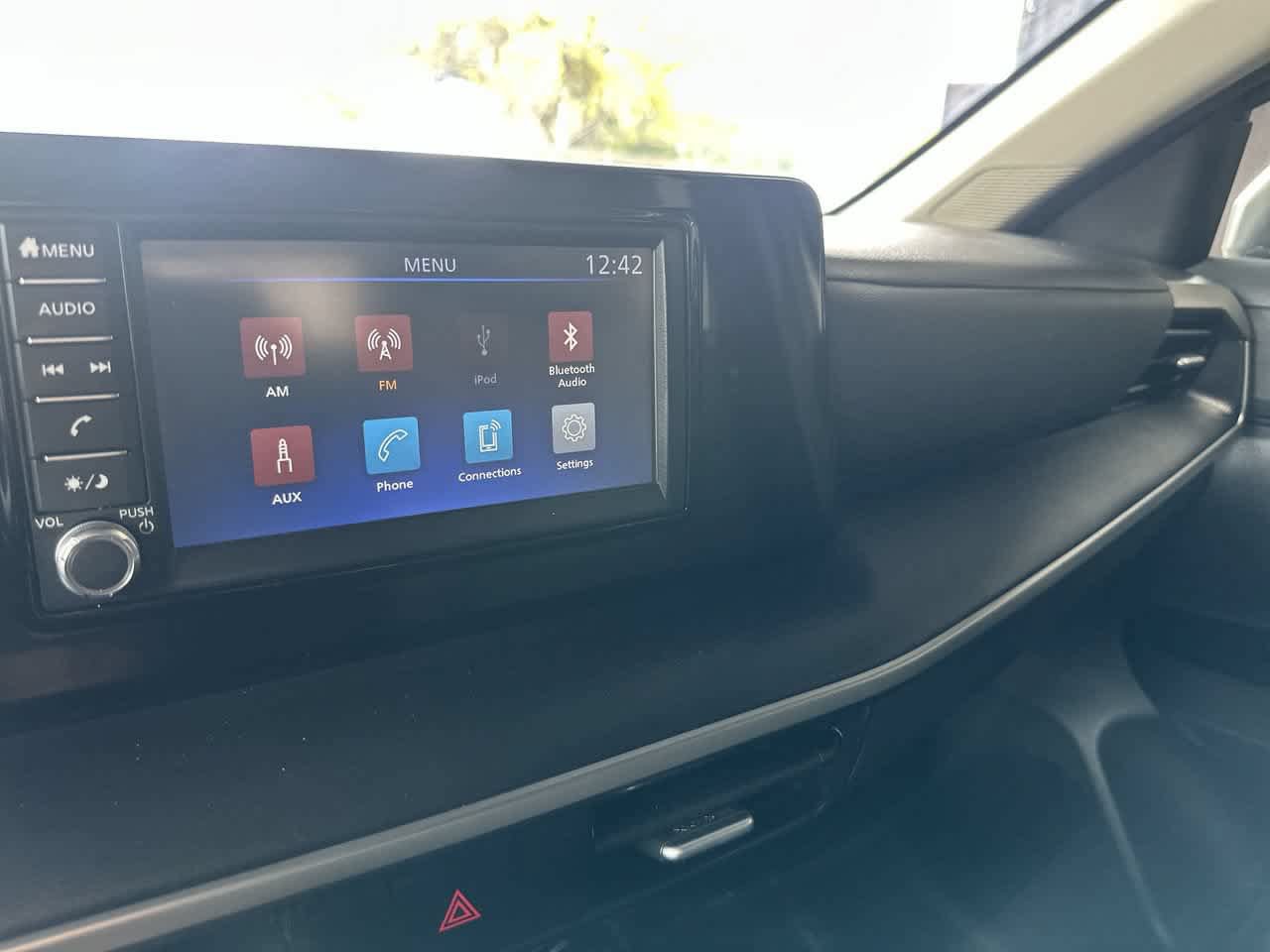 Used 2025 Nissan Kicks S FWD image 18