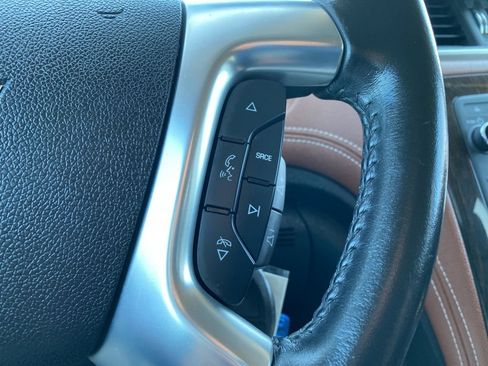 Used 2015 Chevrolet Traverse LT FWD image 32