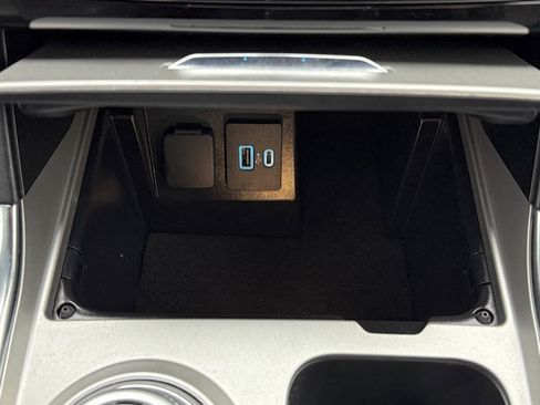 Used 2023 Ford Explorer Platinum w/ Technology Package image 29