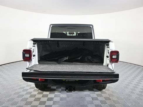 Used 2020 Jeep Gladiator Rubicon image 6