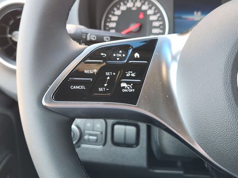Used 2025 Mercedes-Benz Sprinter 2500 image 18