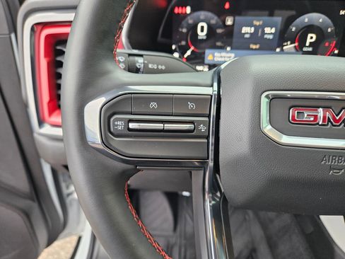 Used 2024 GMC Canyon AT4X AWD/4WD image 18