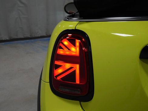 Certified 2023 MINI Cooper S FWD image 30