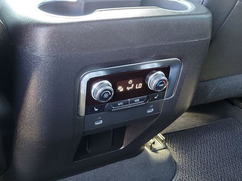 Used 2021 GMC Yukon Denali w/ Denali Premium Package image 21