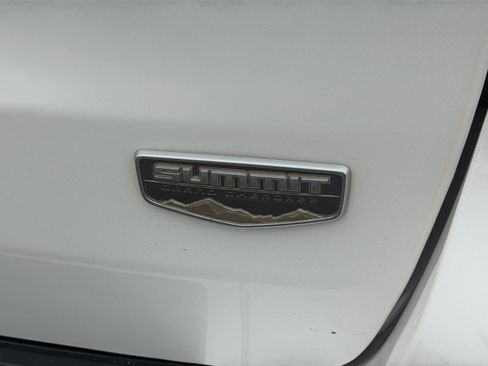 Used 2017 Jeep Grand Cherokee Summit w/ Platinum Series Group AWD/4WD image 23