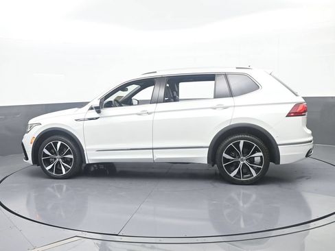 Used 2023 Volkswagen Tiguan SEL R-Line AWD/4WD image 3