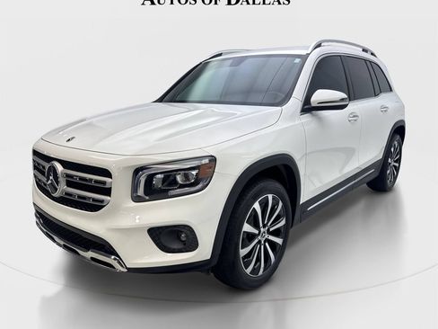 Used 2021 Mercedes-Benz GLB 250 w/ Premium Package image 2