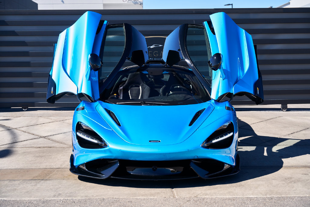 Used 2021 McLaren 765LT RWD image 17