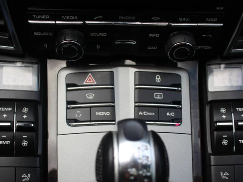 Used 2013 Porsche Panamera GTS image 27