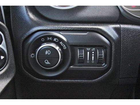 Used 2022 Jeep Gladiator Mojave w/ Cold Weather Group image 23