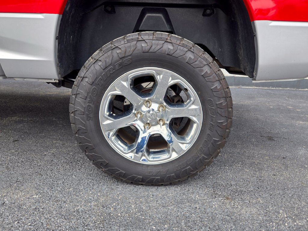 Used 2015 RAM 1500 Laramie w/ Convenience Group AWD/4WD image 9