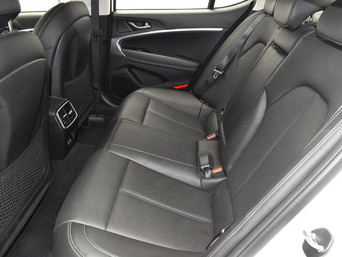Used 2025 Genesis G70 2.5T AWD/4WD image 36