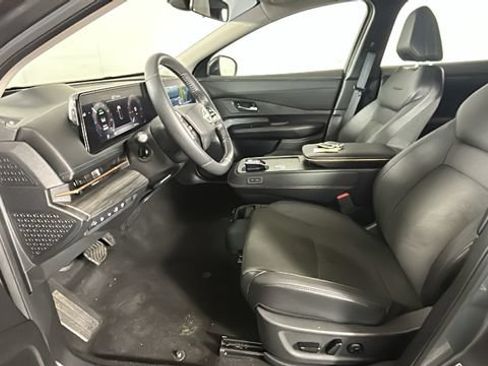 Used 2023 Nissan Ariya FWD image 11