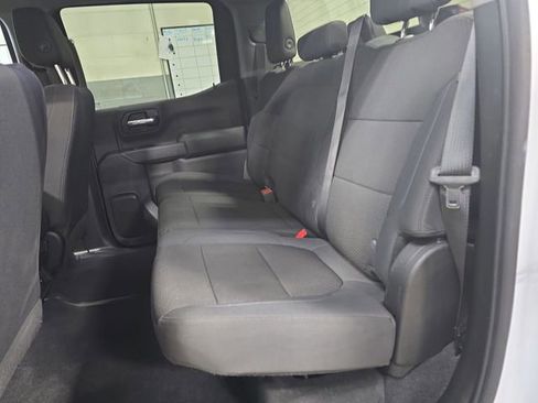 Used 2020 Chevrolet Silverado 1500 Custom w/ Custom Value Package image 13