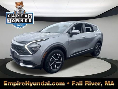 Used 2023 Kia Sportage LX image 1